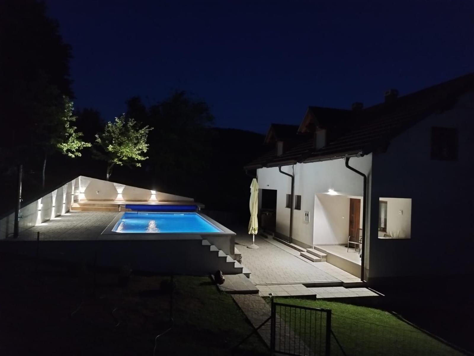 Villa Holiday House Marija à Otočac Extérieur photo
