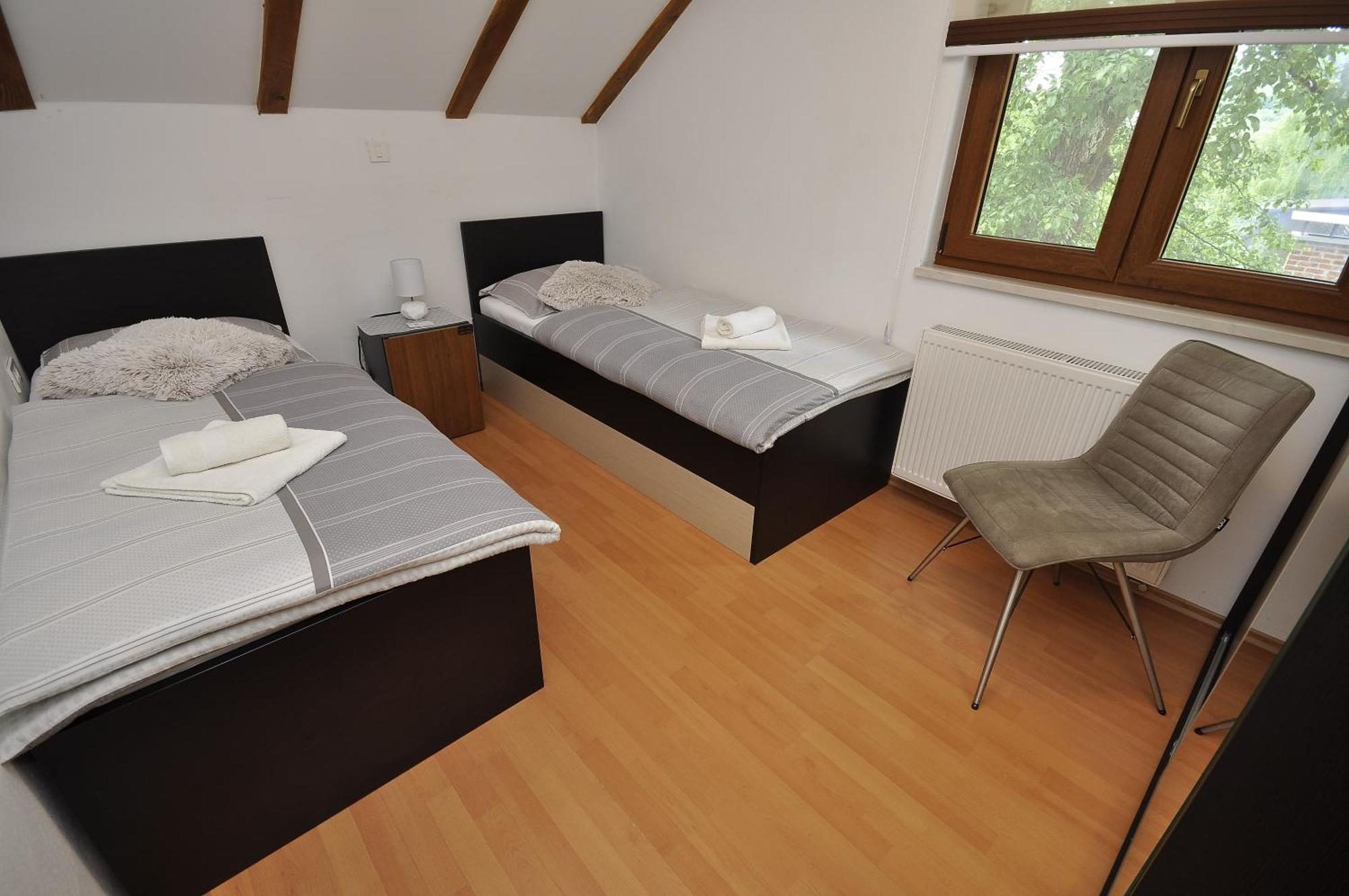 Villa Holiday House Marija à Otočac Extérieur photo