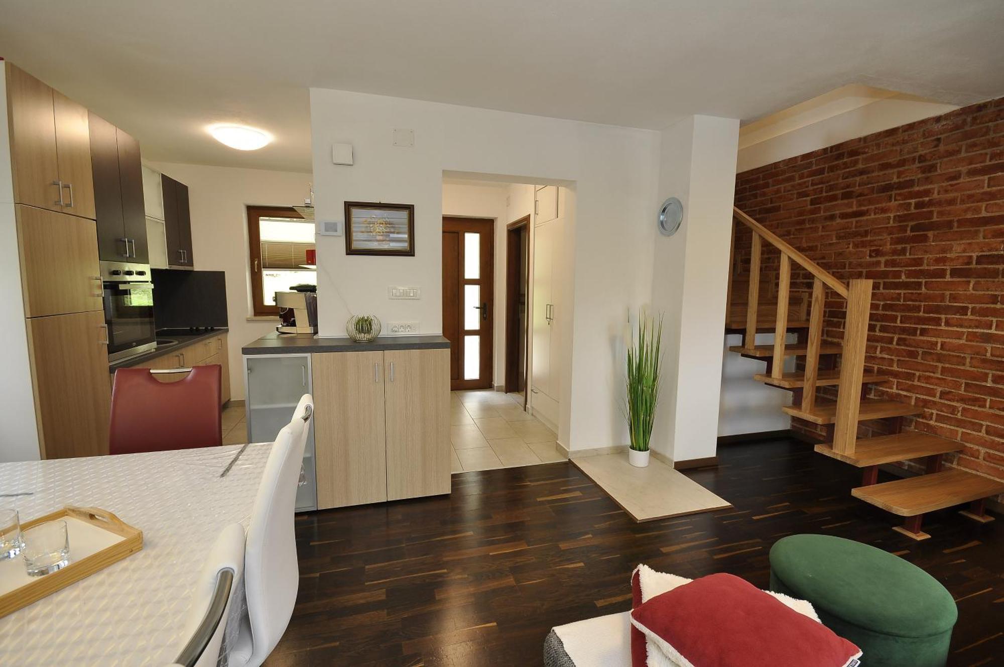 Villa Holiday House Marija à Otočac Extérieur photo